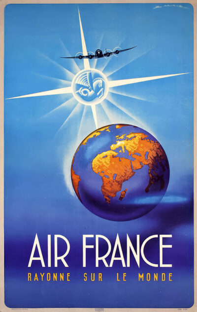 Vintage Air France travel poster by Edmond Maurus, featuring a plane soaring above a glowing Earth with radiant light rays, the airline’s logo, and the text Air France Rayonne Sur Le Monde. Poster print available in A1 to A4 sizes.